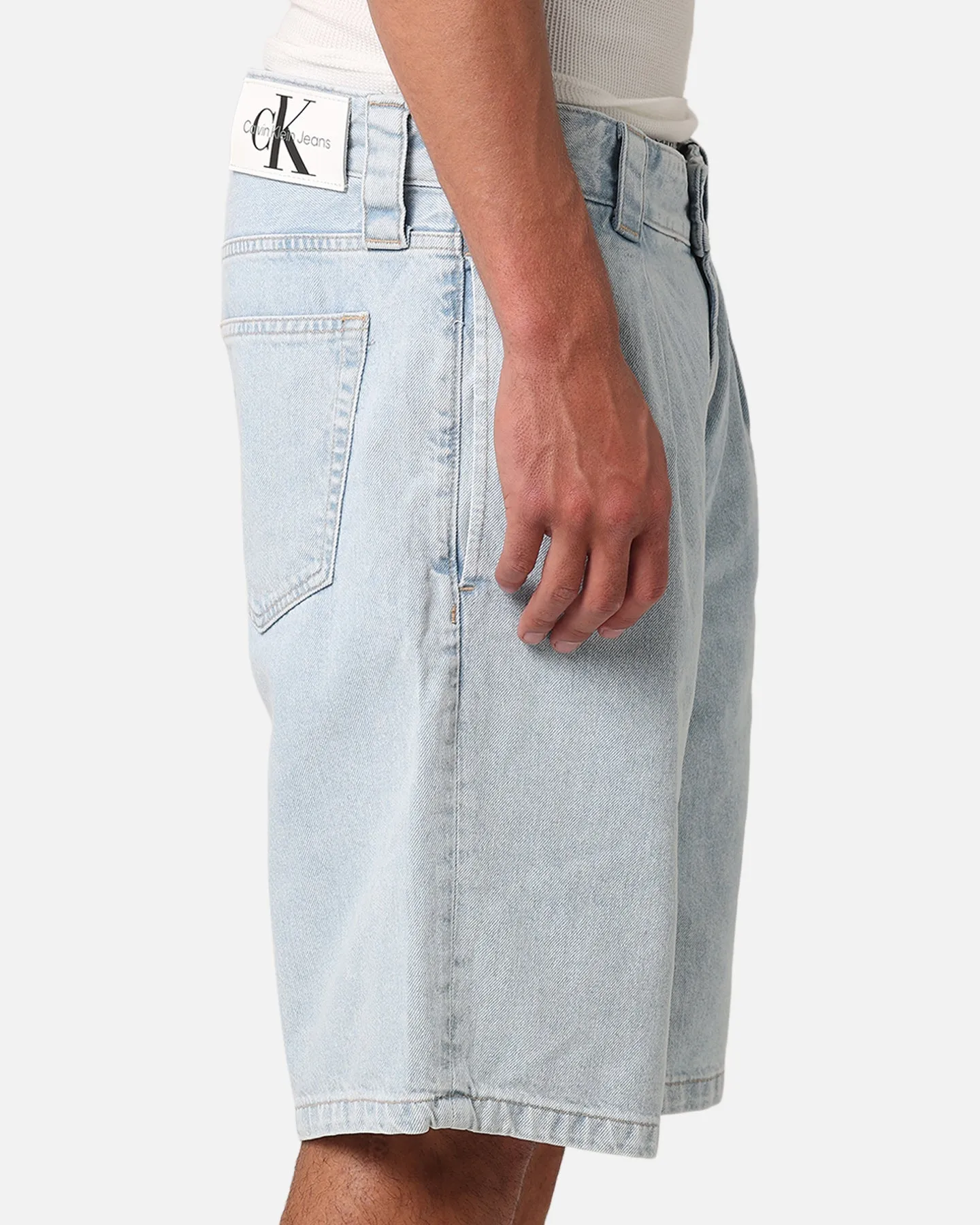 Calvin Klein 90's Loose Pleated Denim Short Light Blue