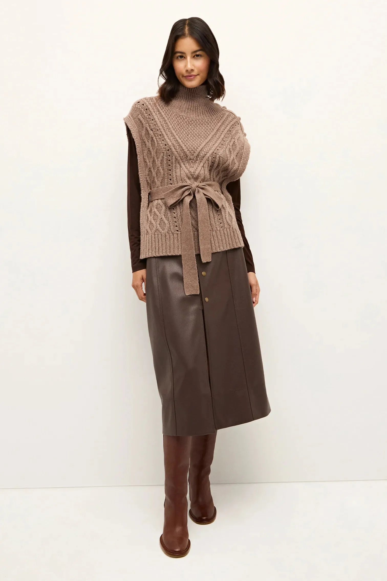 Hampton Popover ~ Mocha