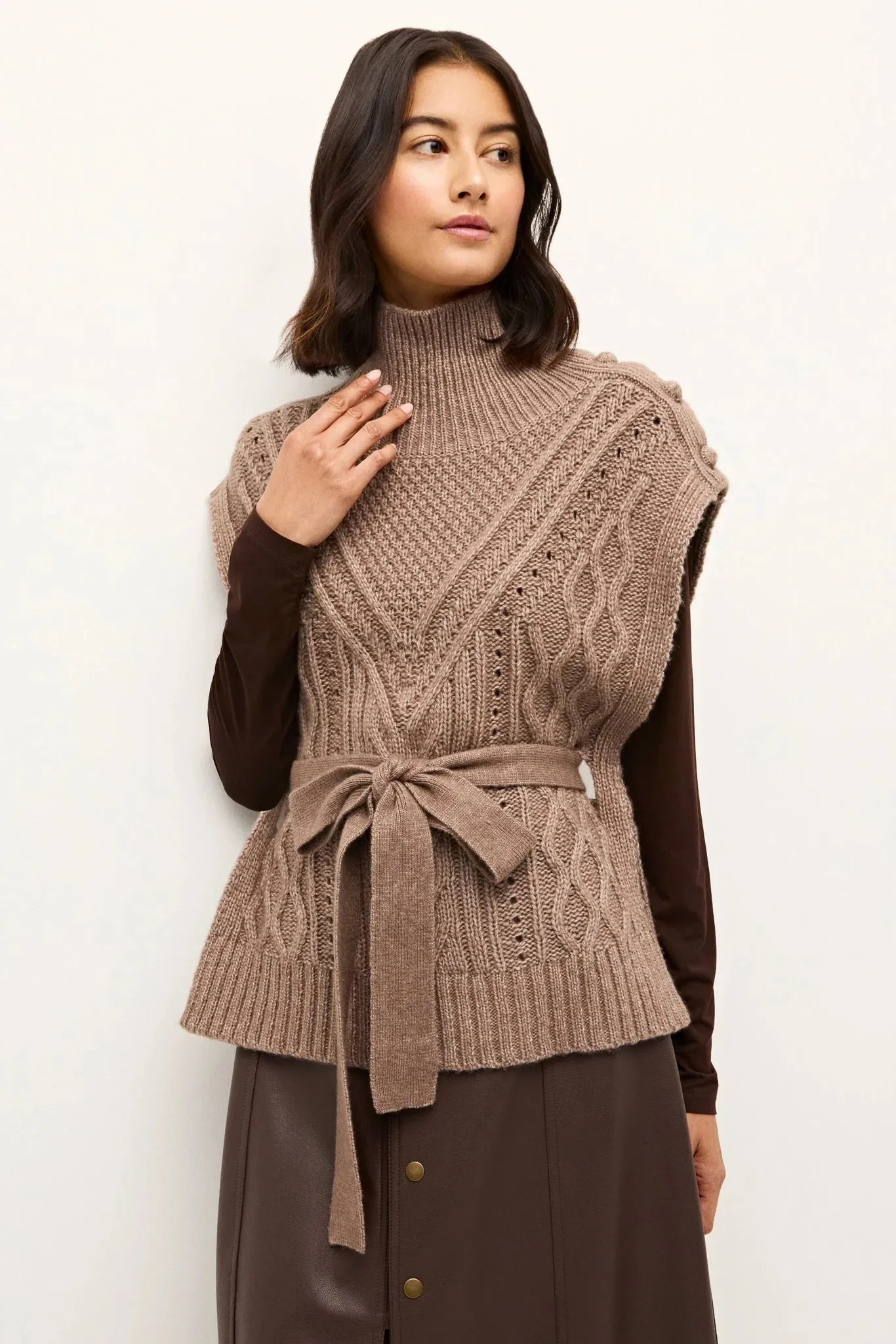 Hampton Popover ~ Mocha