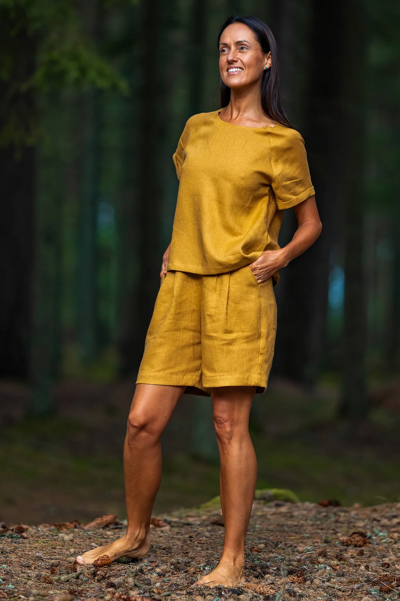 Linen Pleated Shorts BERGEN In Amber Yellow