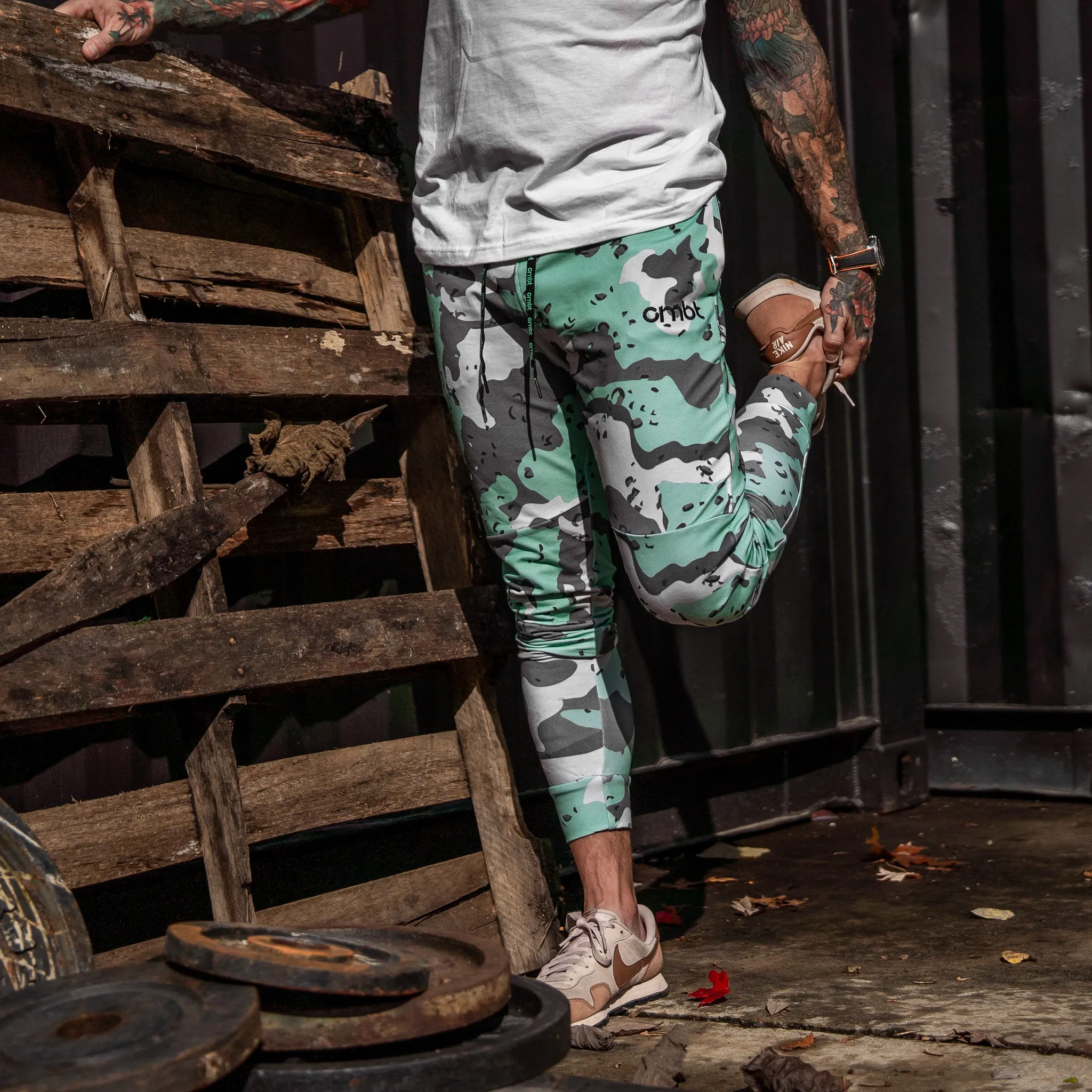 Men's Dynamic Full Length Performance Joggers 2.0