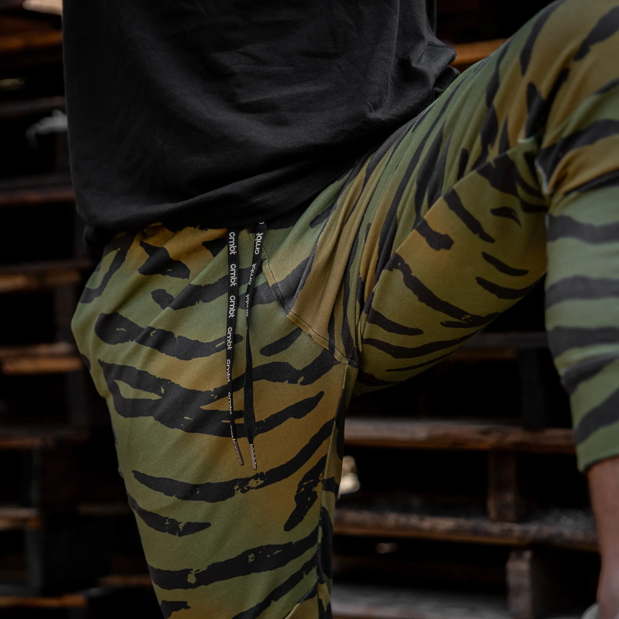 Men's Dynamic Full Length Performance Joggers 2.0