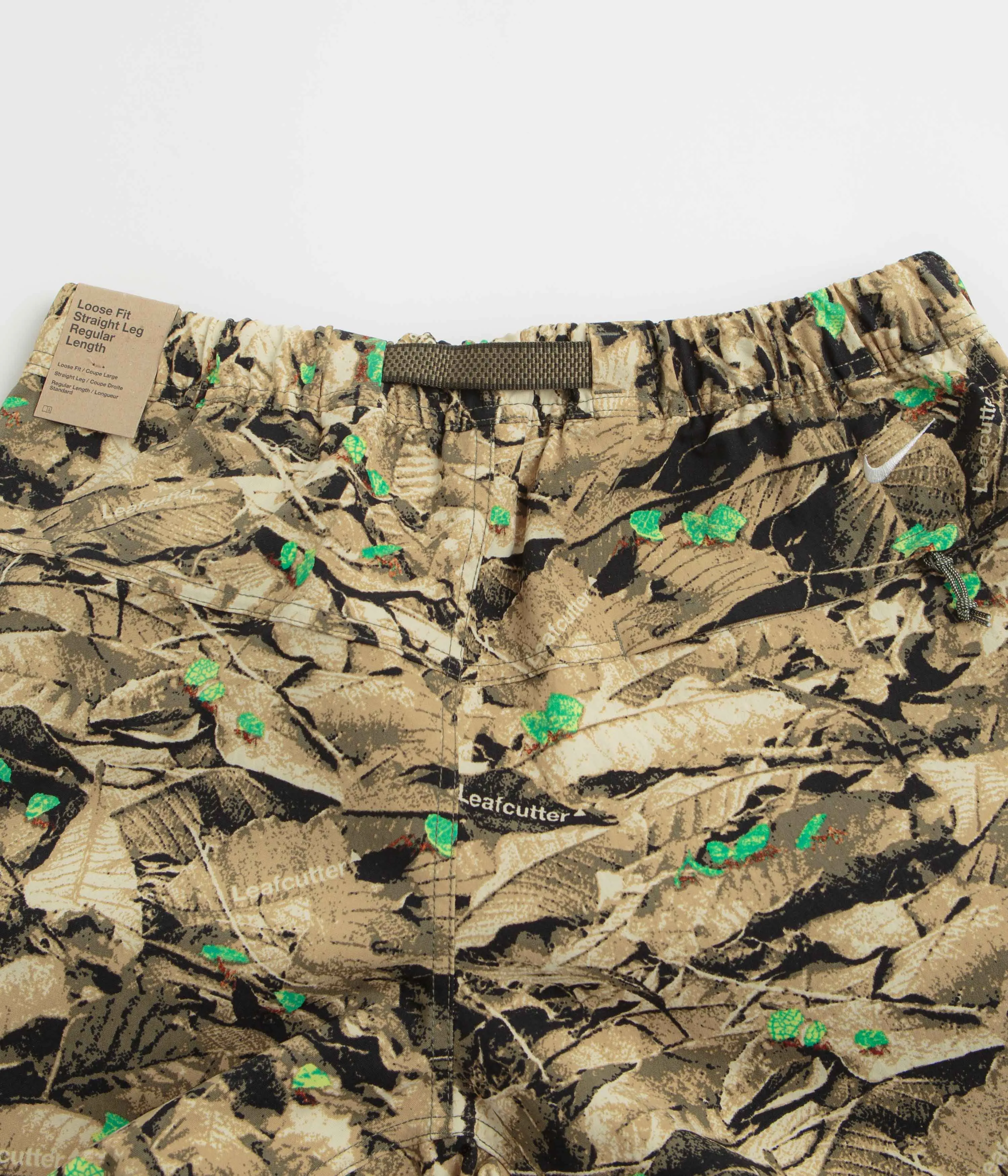 Nike ACG Smith Summit Cargo Pants - Parachute Beige / Sequoia / Summit White