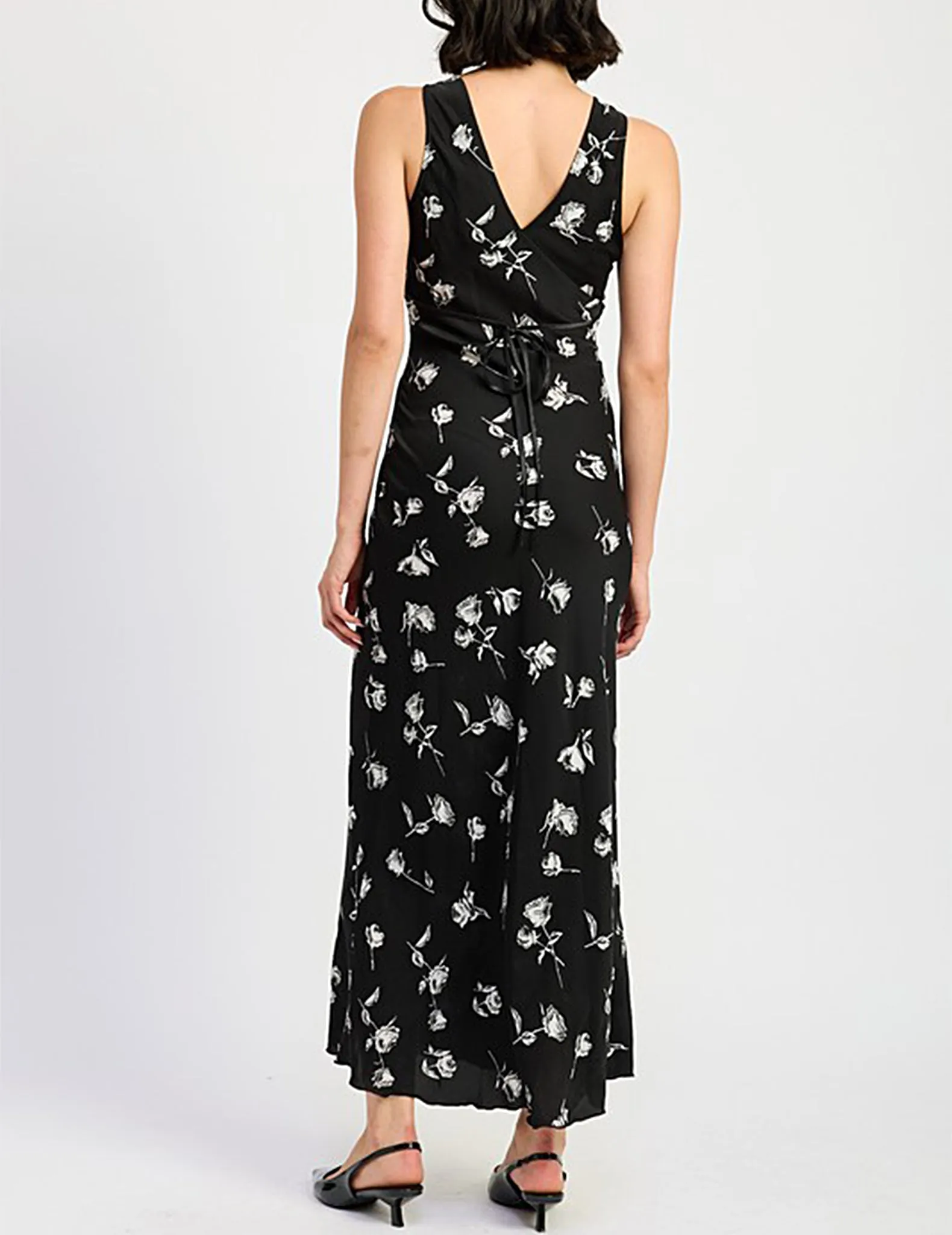 Nikki Black   White Floral Slip Dress