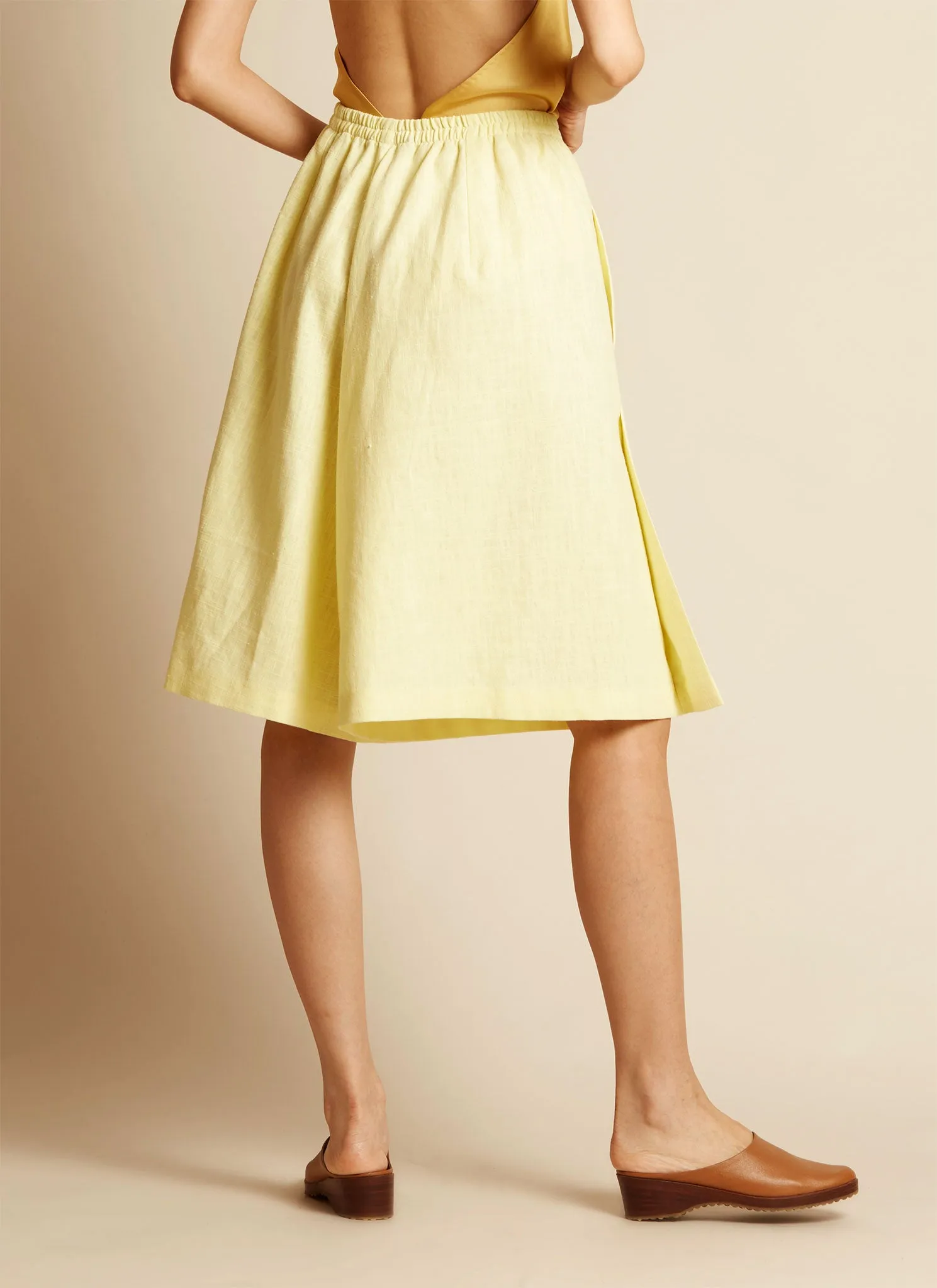 Sand Pleated Knee-High Shorts w/ Elastic in Light Yellow