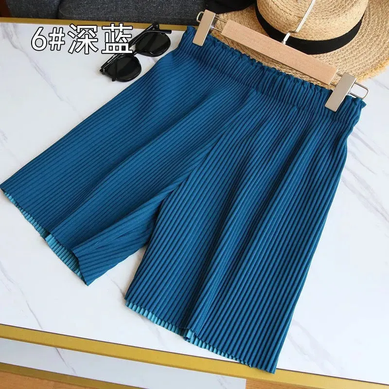 Solid Color Pleated Shorts