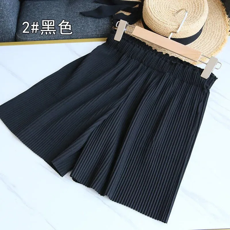 Solid Color Pleated Shorts